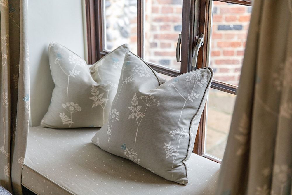 Cley Windmill Deluxe Double Room, Ensuite, Garden View (Millers Room)