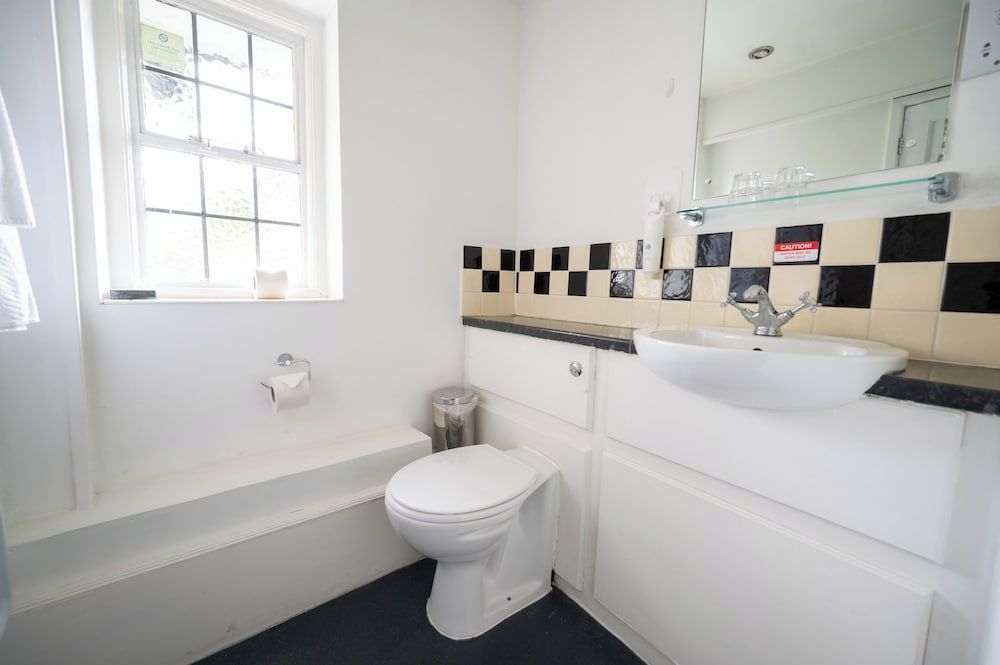 Bell Hotel by Greene King Inns Double Room 4