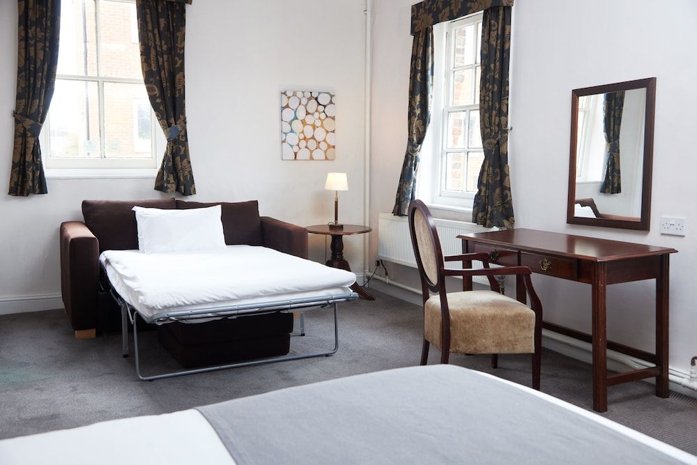 George Hotel Huntingdon by Greene King Inns Family Room Sleeps 4