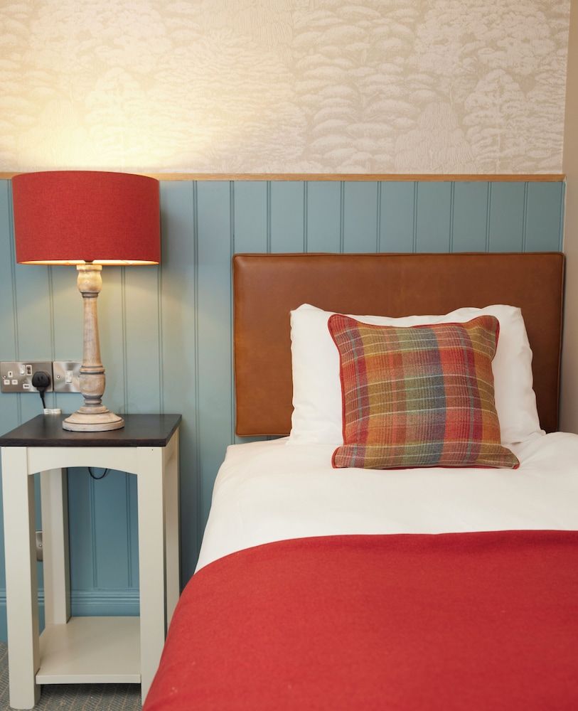 Feathers Hotel by Chef and Brewer Collection Twin Room 3