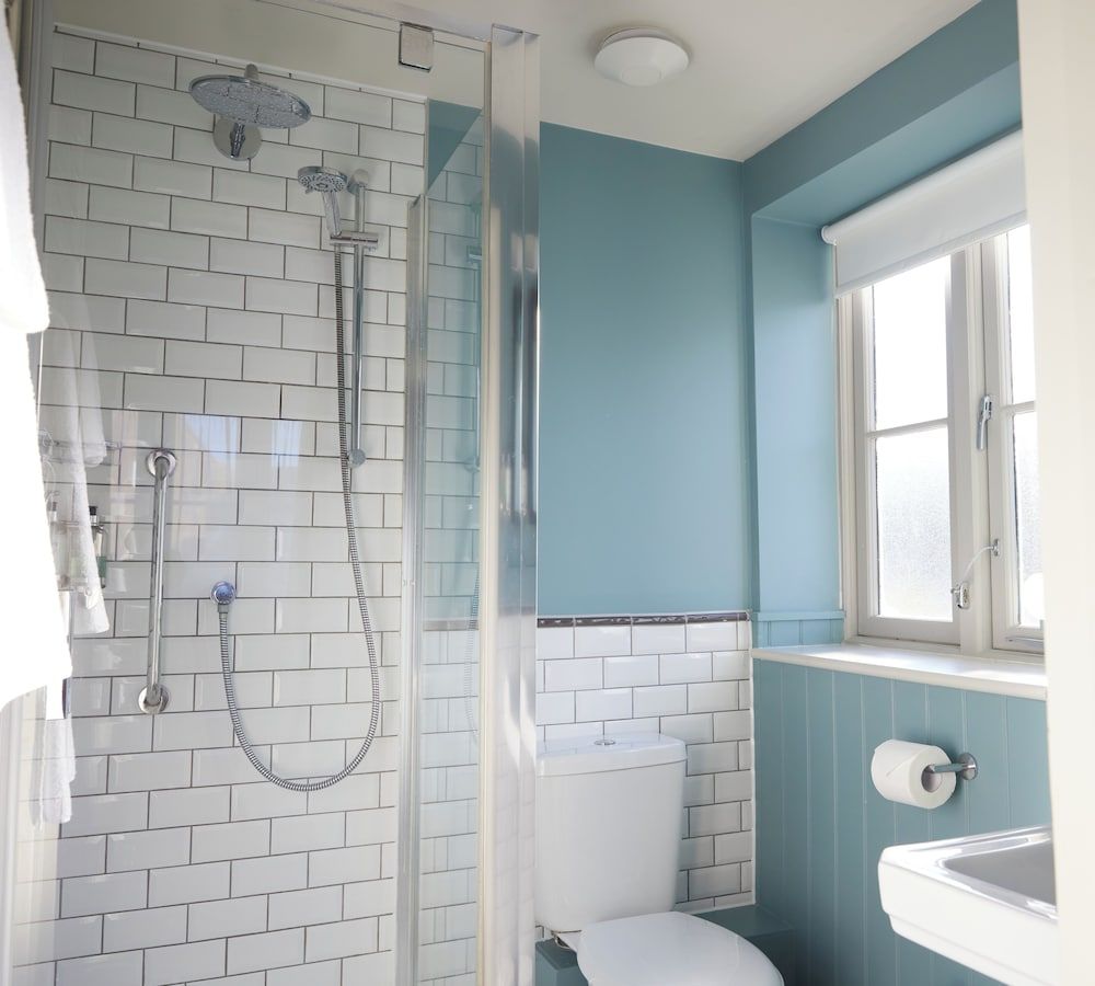 Feathers Hotel by Chef and Brewer Collection Twin Room 5