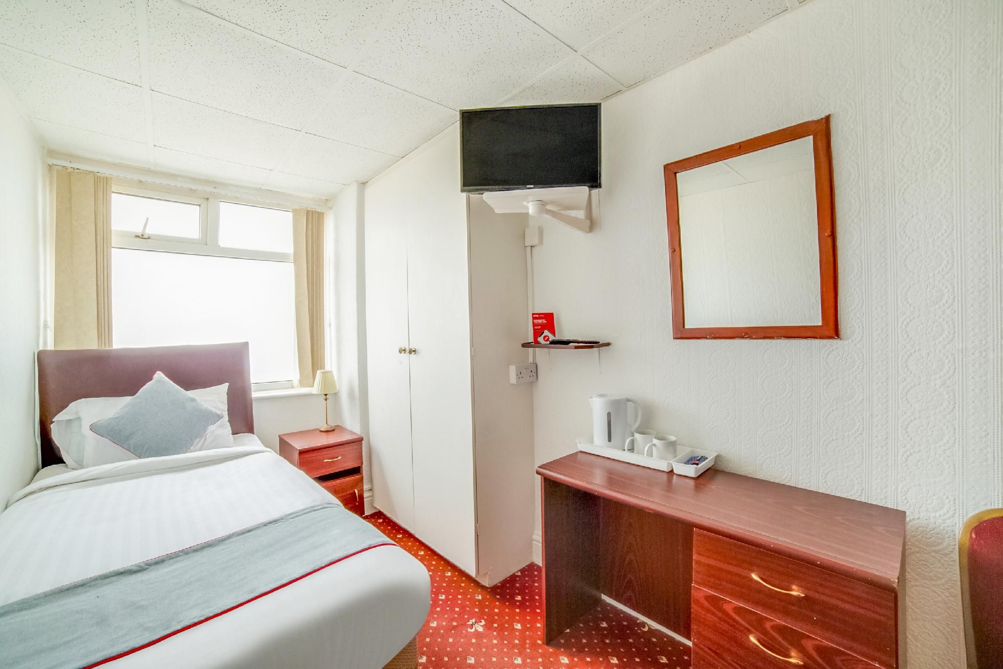 Standard Twin Room with View