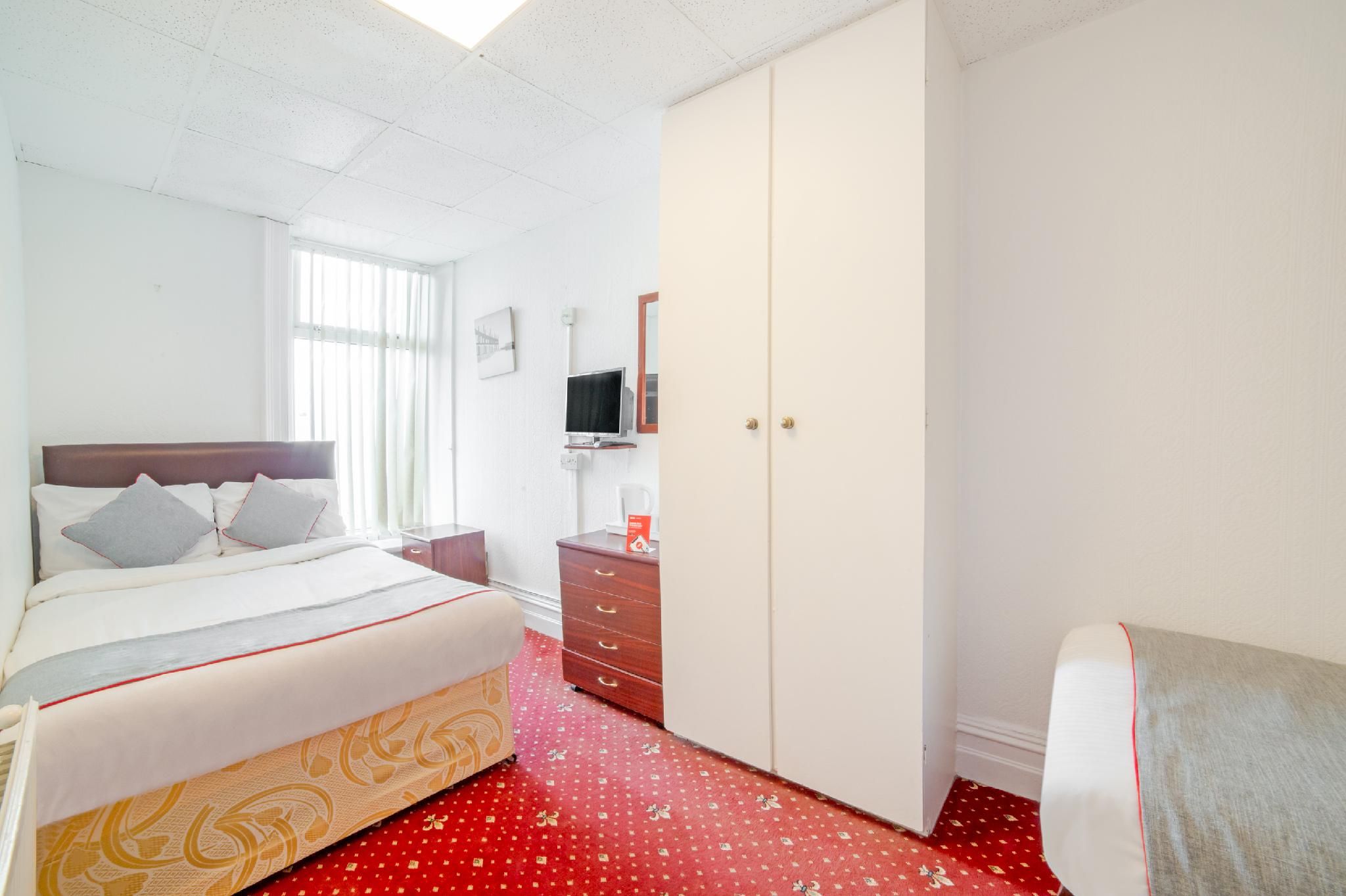 Standard Triple Room with View