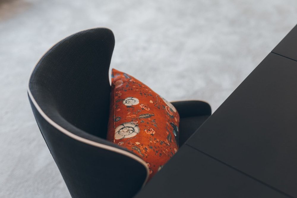 The Clarence Boutique Rooms Superior King with Double Spa Bath 13