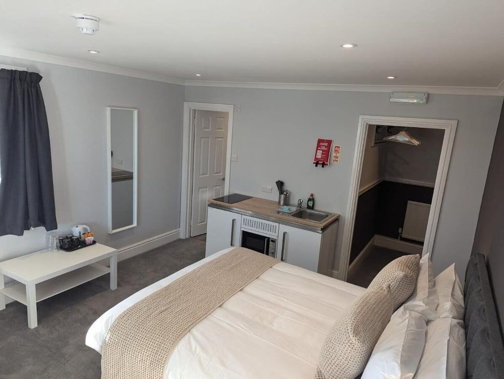 Fieldhead Hotel Family Suite, Balcony, Sea View 2