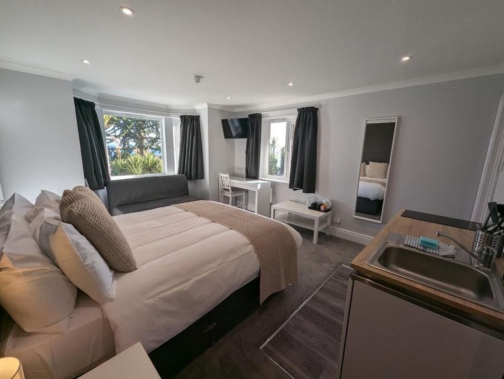 Fieldhead Hotel Family Suite, Balcony, Sea View