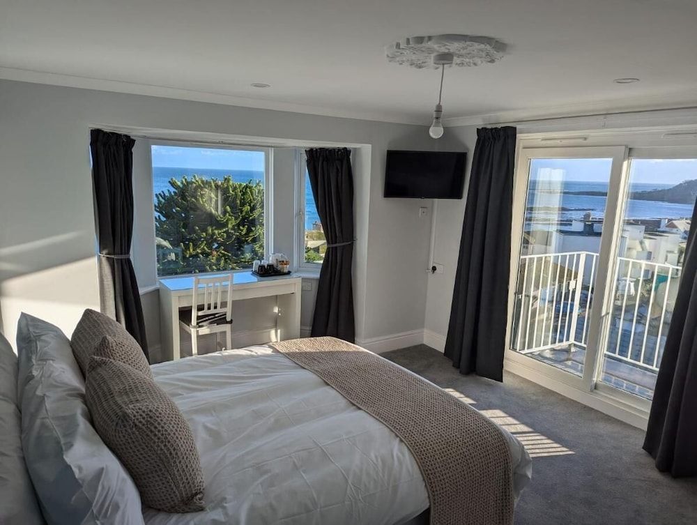 Fieldhead Hotel Deluxe Double Room, Balcony, Sea View