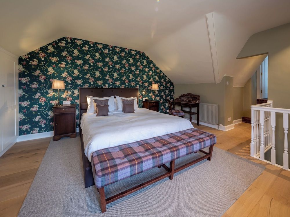 SCHLOSS Roxburghe, part of Destination by Hyatt Room, 1 King Bed (Courtyard, Duplex) 2