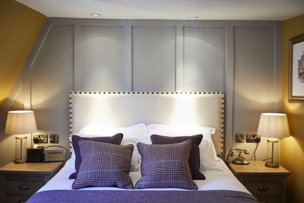 Wykeham Arms Superior Double Room