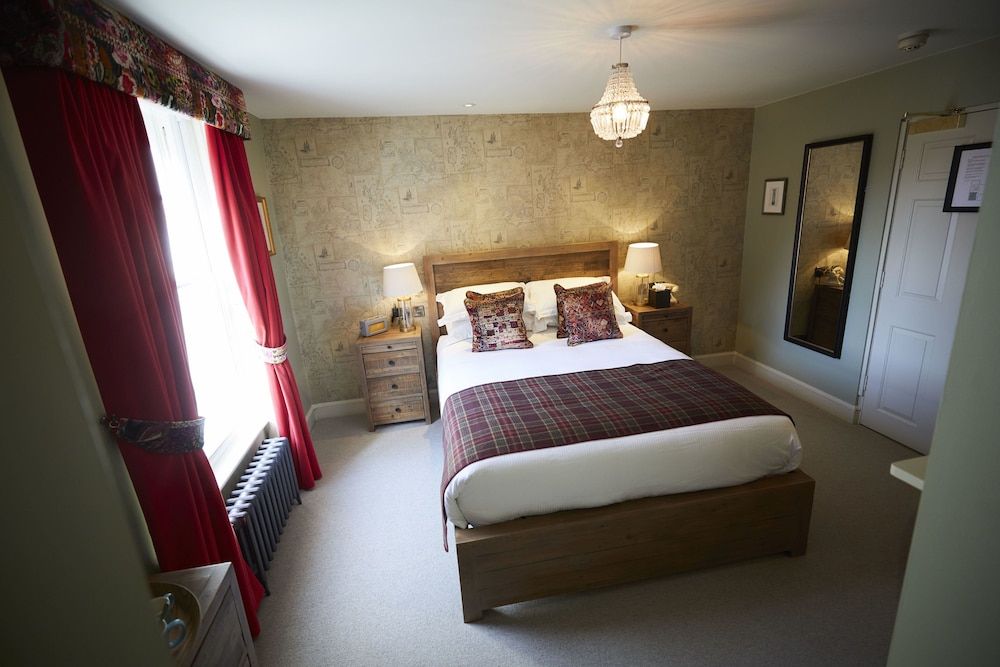 Wykeham Arms Luxury Double Room 6