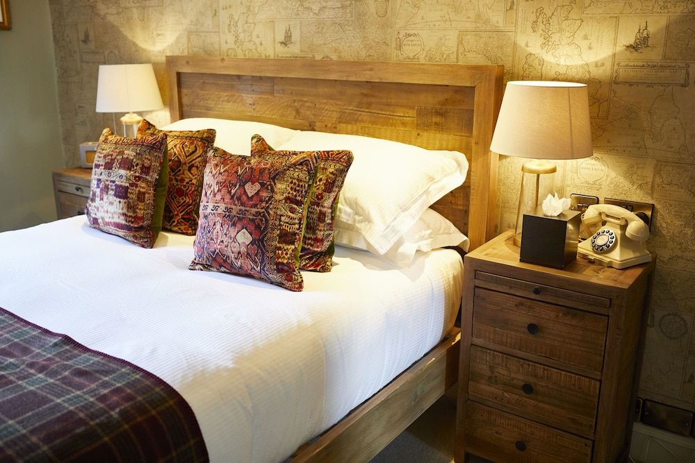 Wykeham Arms Luxury Double Room 4