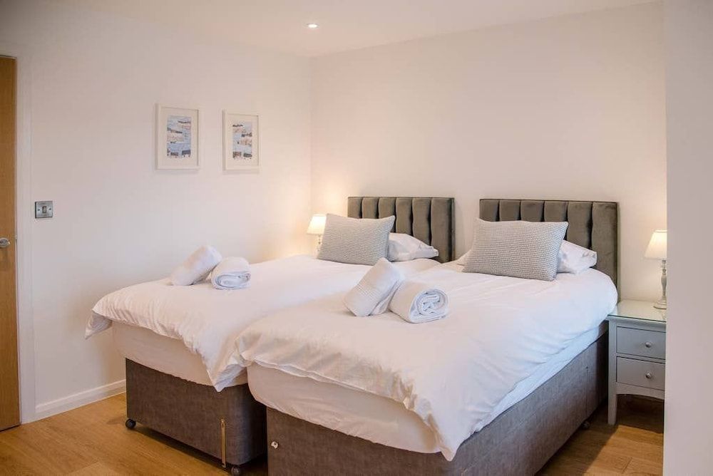 Apartment (2 Bedrooms)
