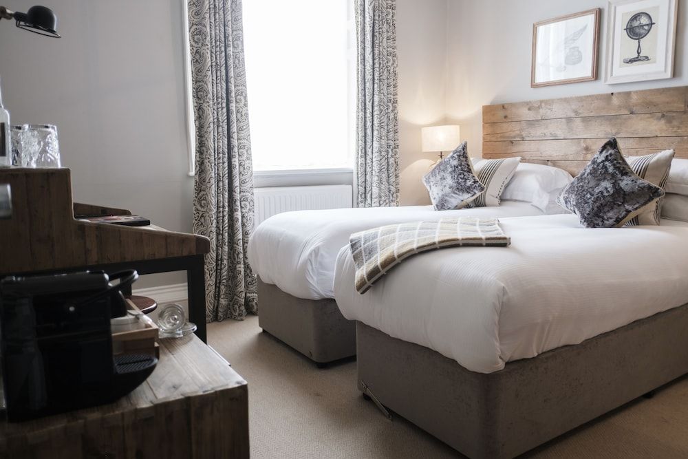 The Hind's Head Comfort Double Room 8