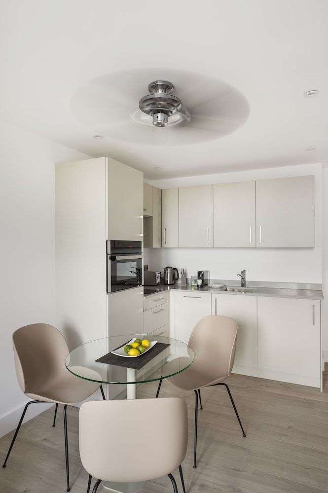 Q Square by Supercity Aparthotels Studio Suite, Balcony, Sea View 5