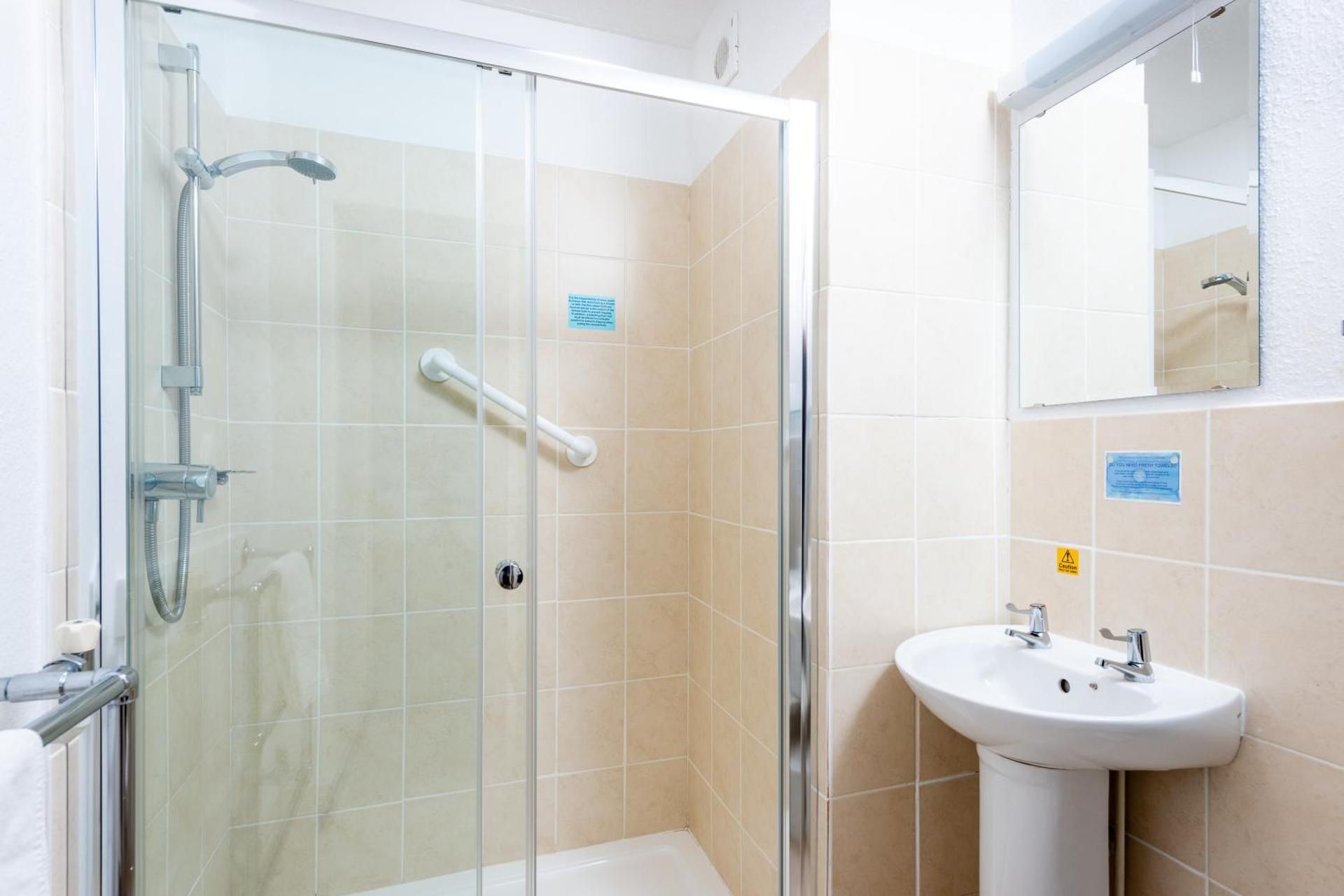 Imperial Hotel Single Room 3