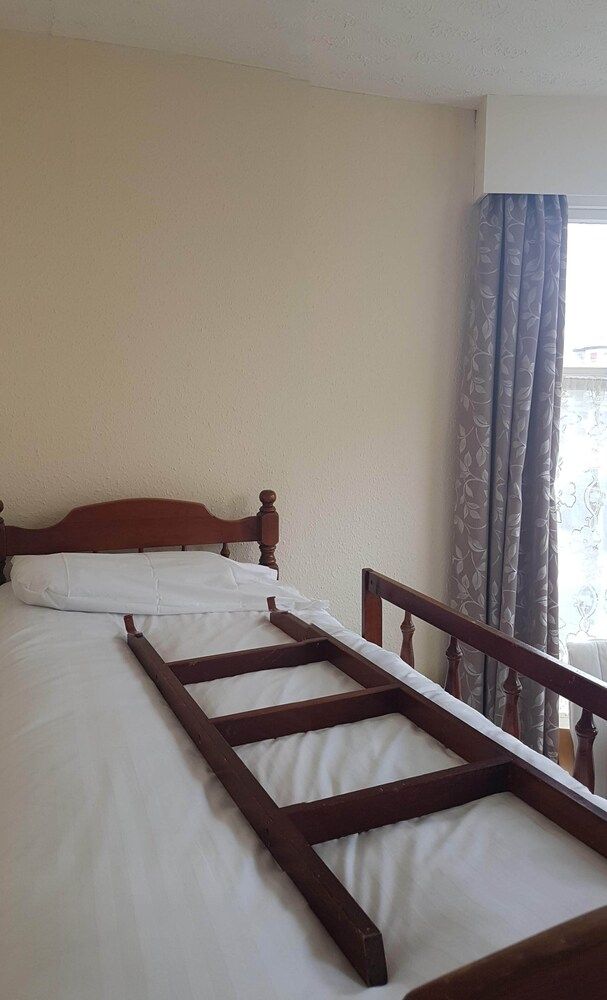 4 Berth, Ground Floor Flat, Apsley 1