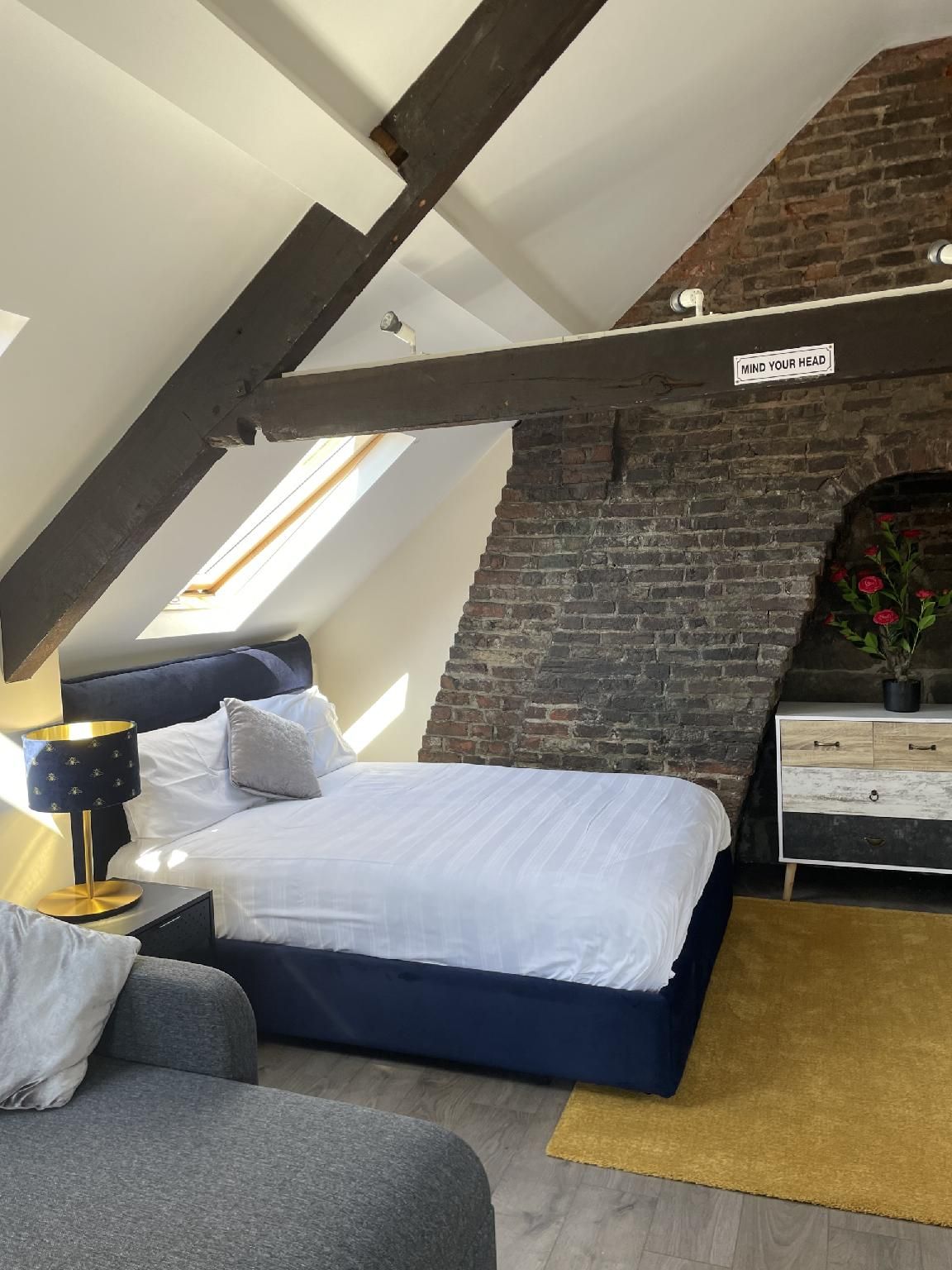 Studio-Luxury-Ensuite-Harbour View-Penthouse