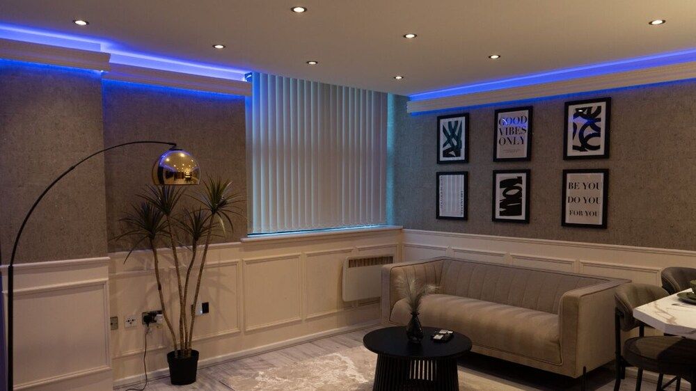 The Opulence Superior Apartment, Accessible, Hot Tub 17