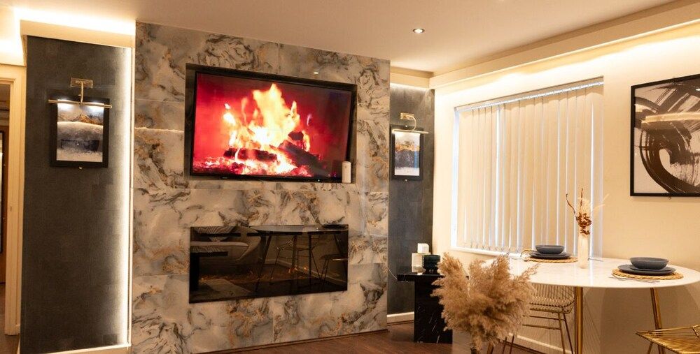 The Opulence Deluxe Apartment, Hot Tub 21