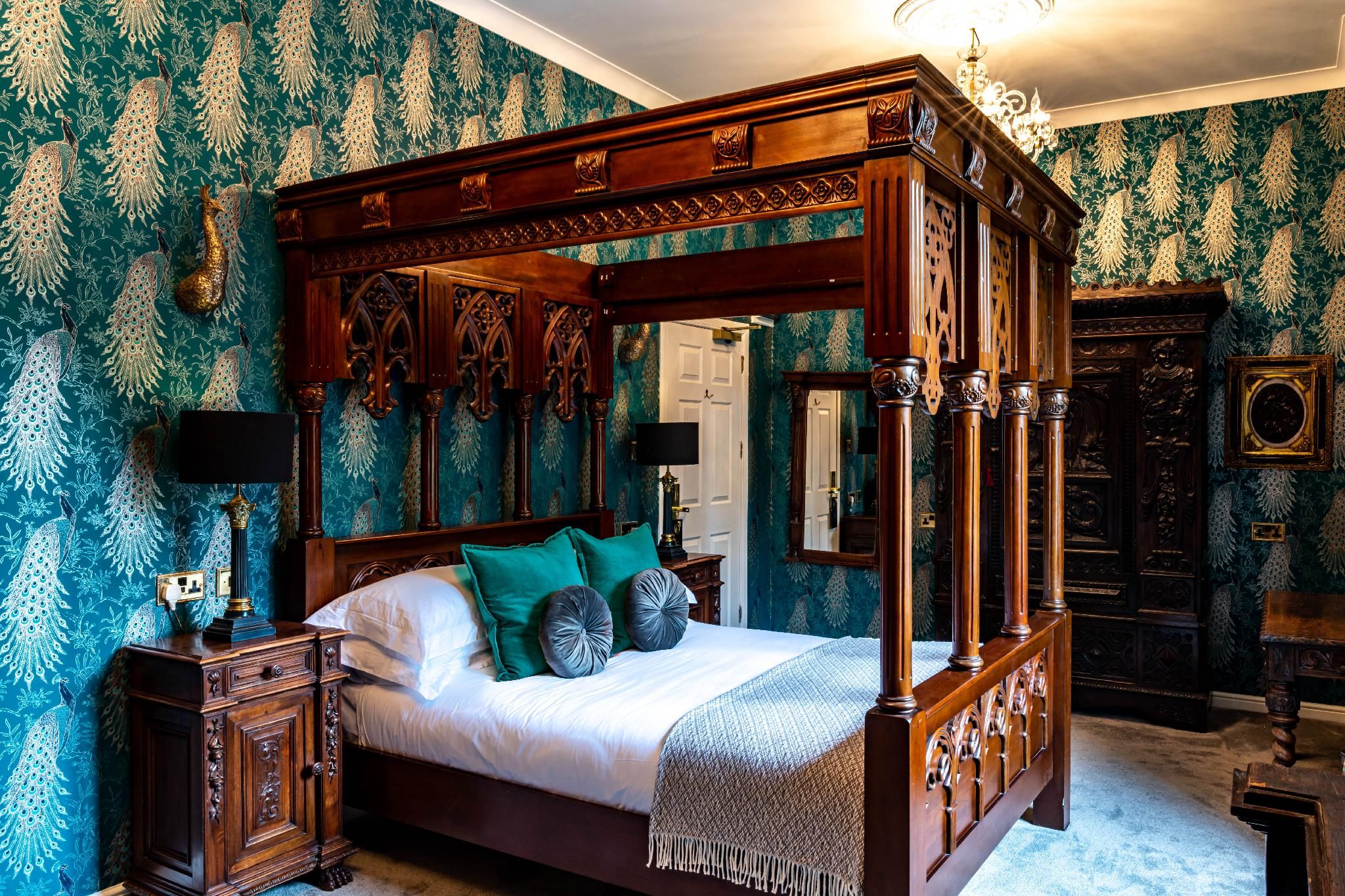 Superior King Room