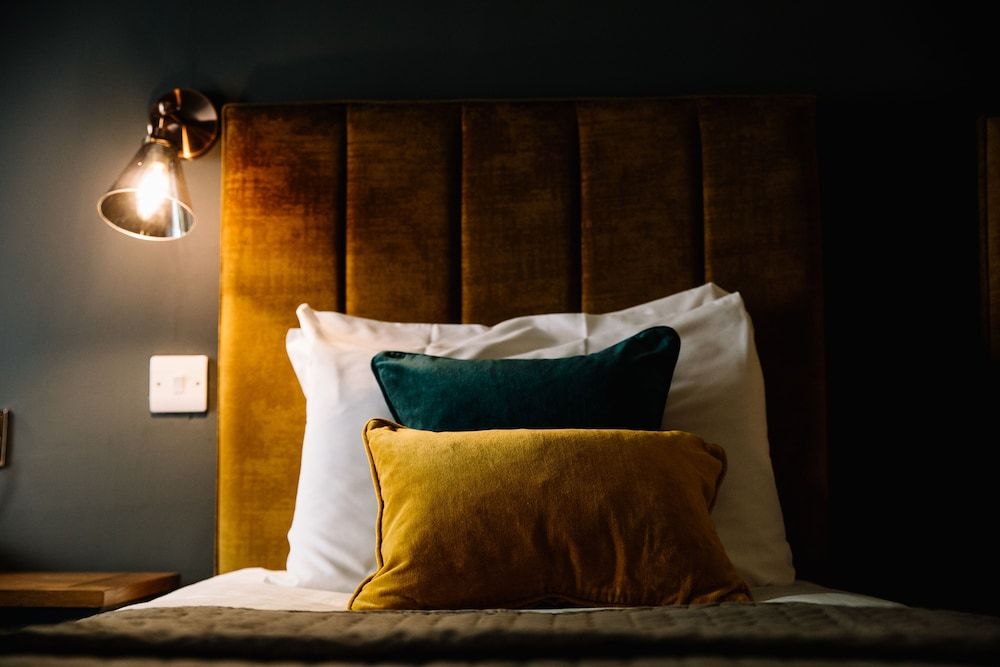 Crooklands Hotel Classic Twin Room 3