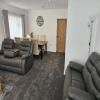 Modern, Spacious Walking Distance to Castle & Town