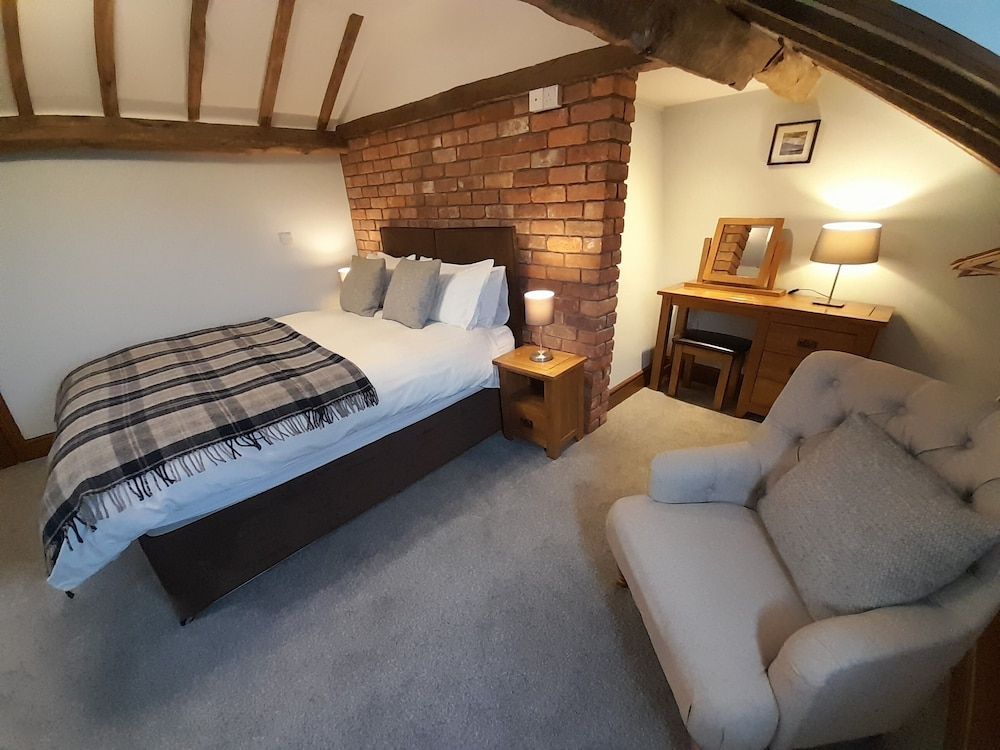 The Dolfor Inn Double Room (Room 4) 4