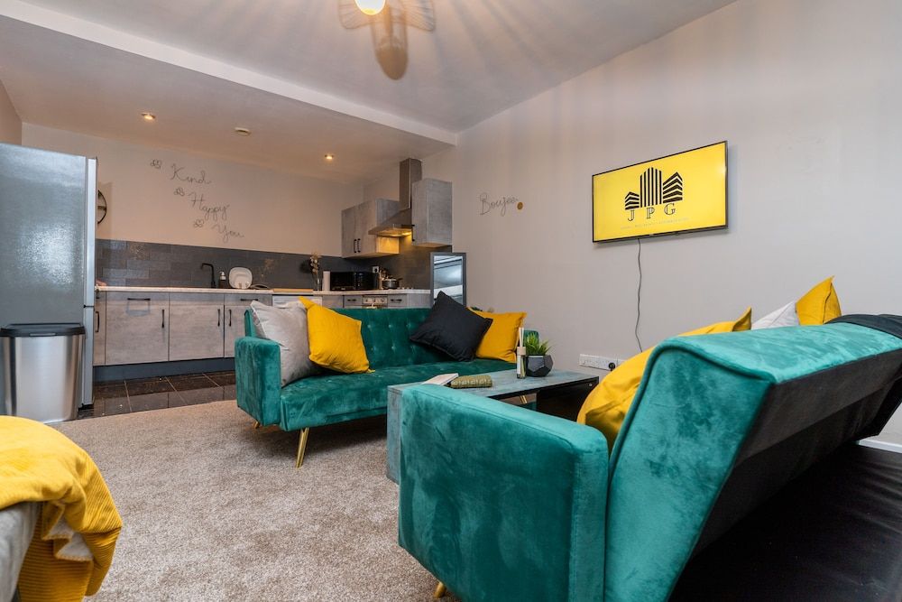 Luxury Apartment, Private Bathroom, Canal View