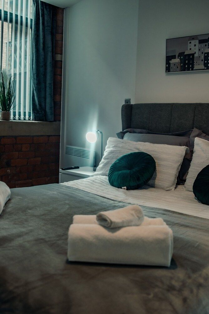 Deluxe Apartment, Accessible, Private Bathroom (New Luxury )
