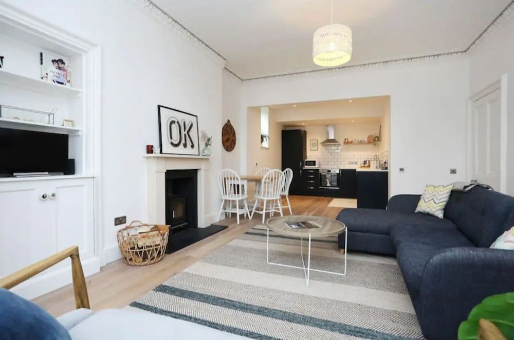 House, 2 Bedrooms