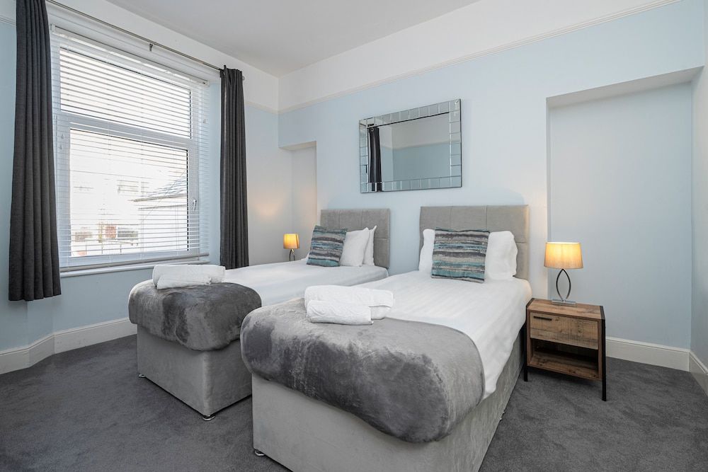 House, 4 Bedrooms