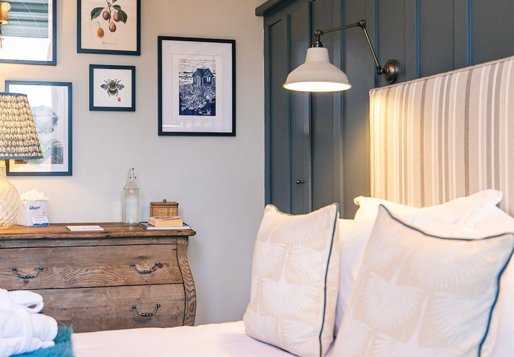 The Whittling House King Room 4