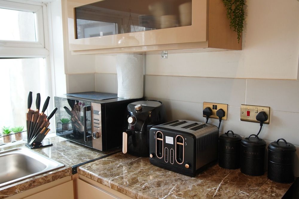 House Near Cardiff City Centre House 24