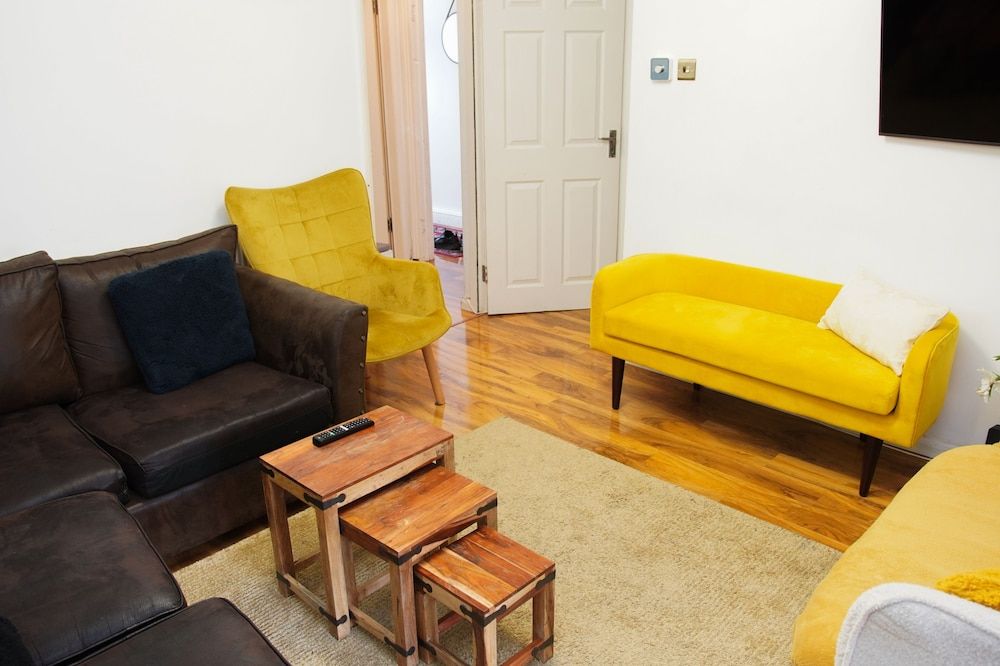 House Near Cardiff City Centre House 25