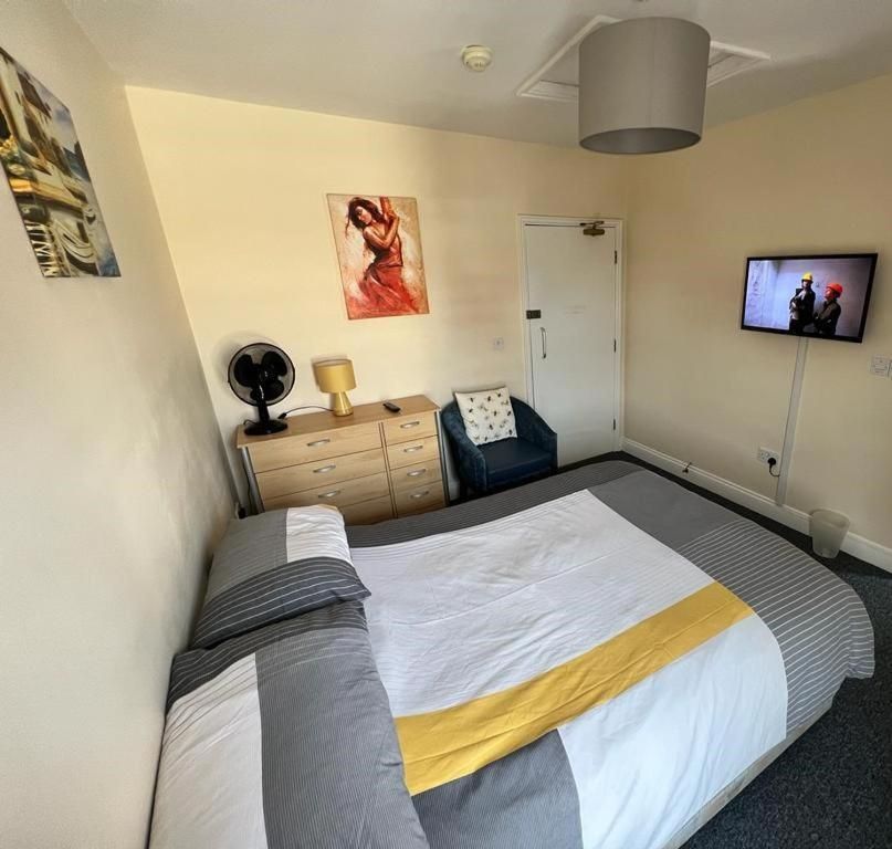 Double Room with Shared Bathroom