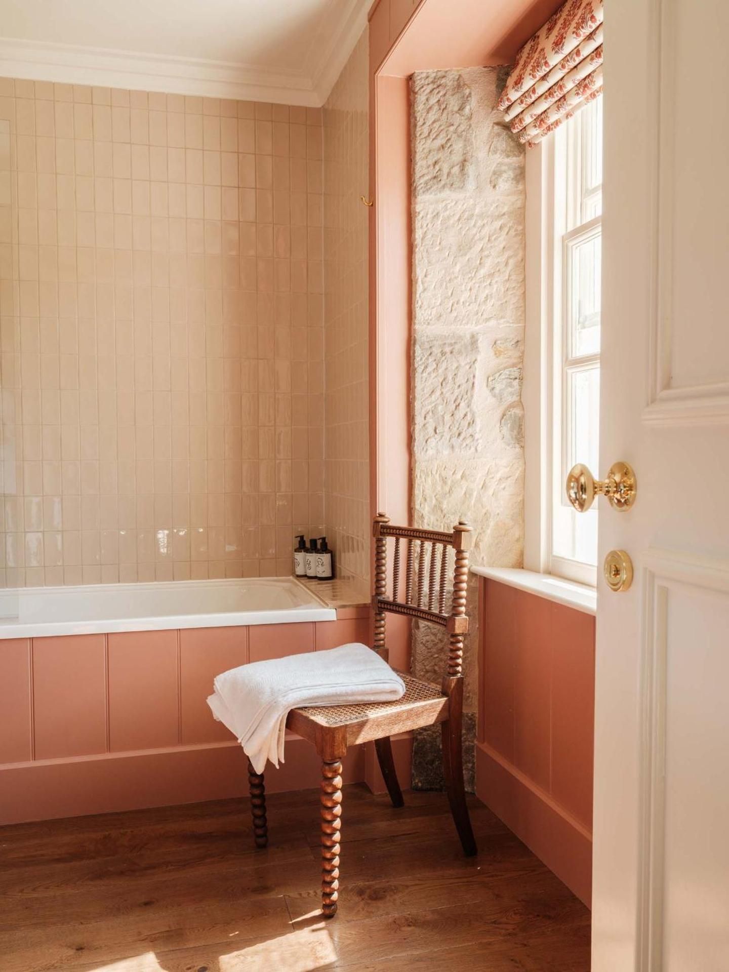 Fortingall King Room 3