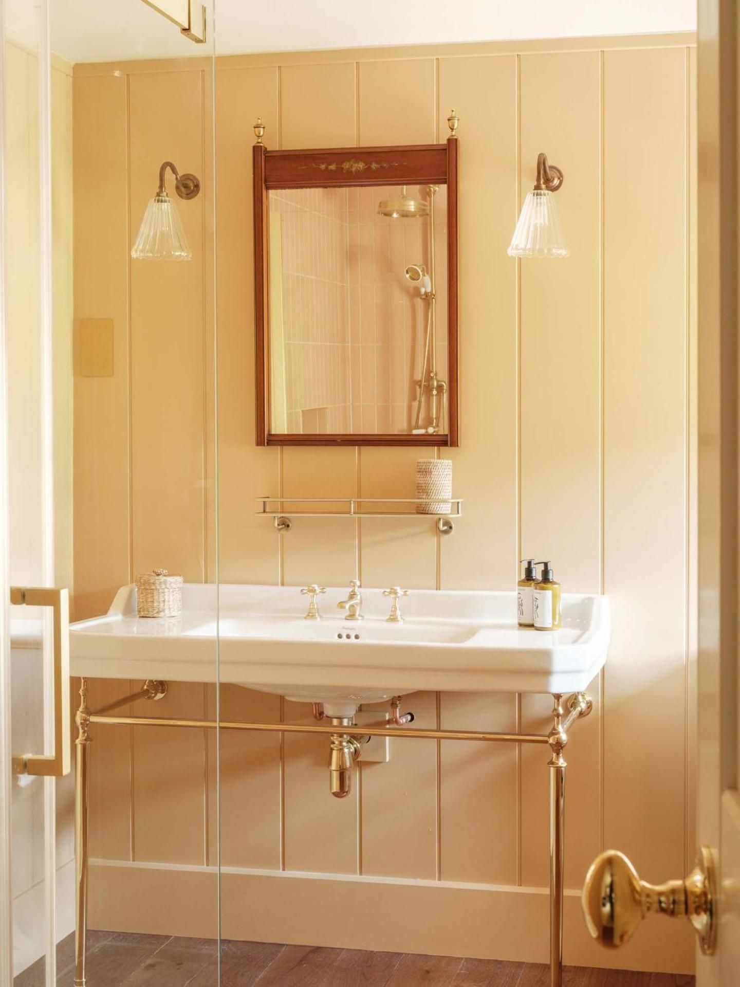 Fortingall Family Two-Bedroom Suite 3