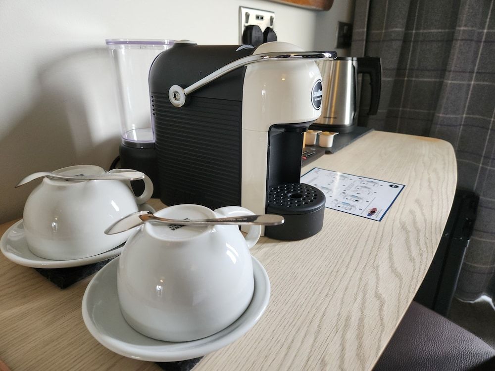 The Swan - A Colombo Edition Hotel Superior Triple Room 3