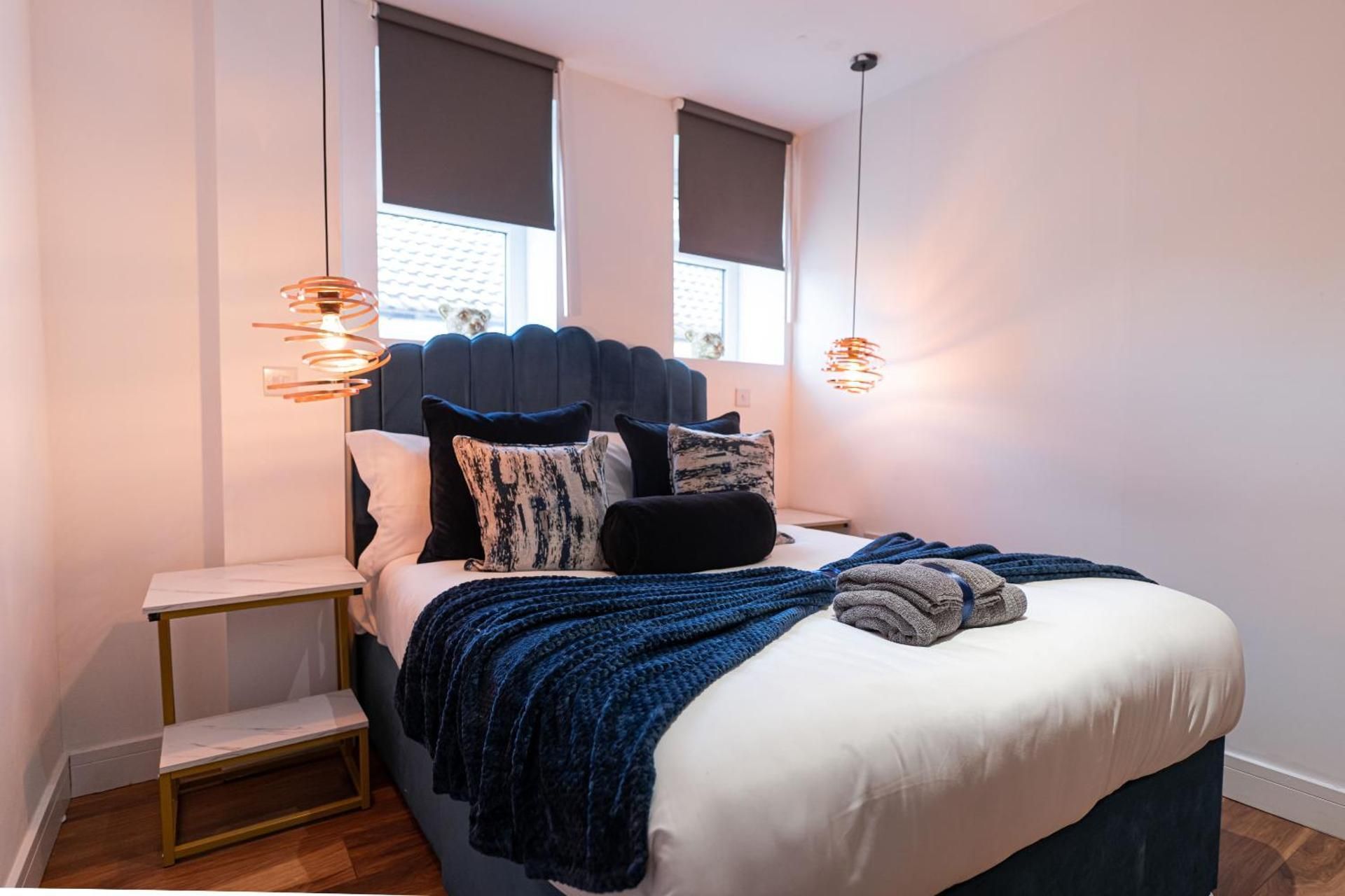 Manhattan Luxury Suites Deluxe One-Bedroom Apartment with City View