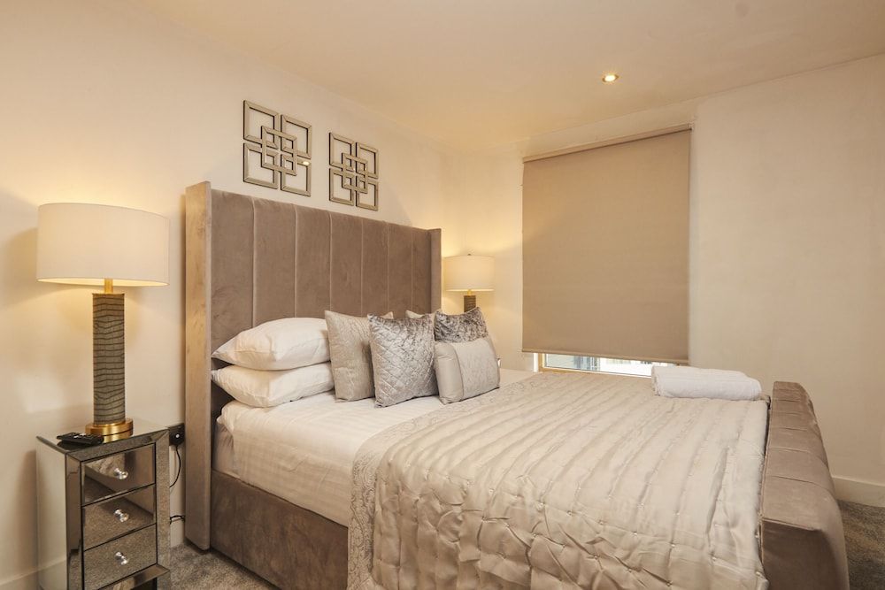 Superior Apartment, Private Bathroom, Canal View