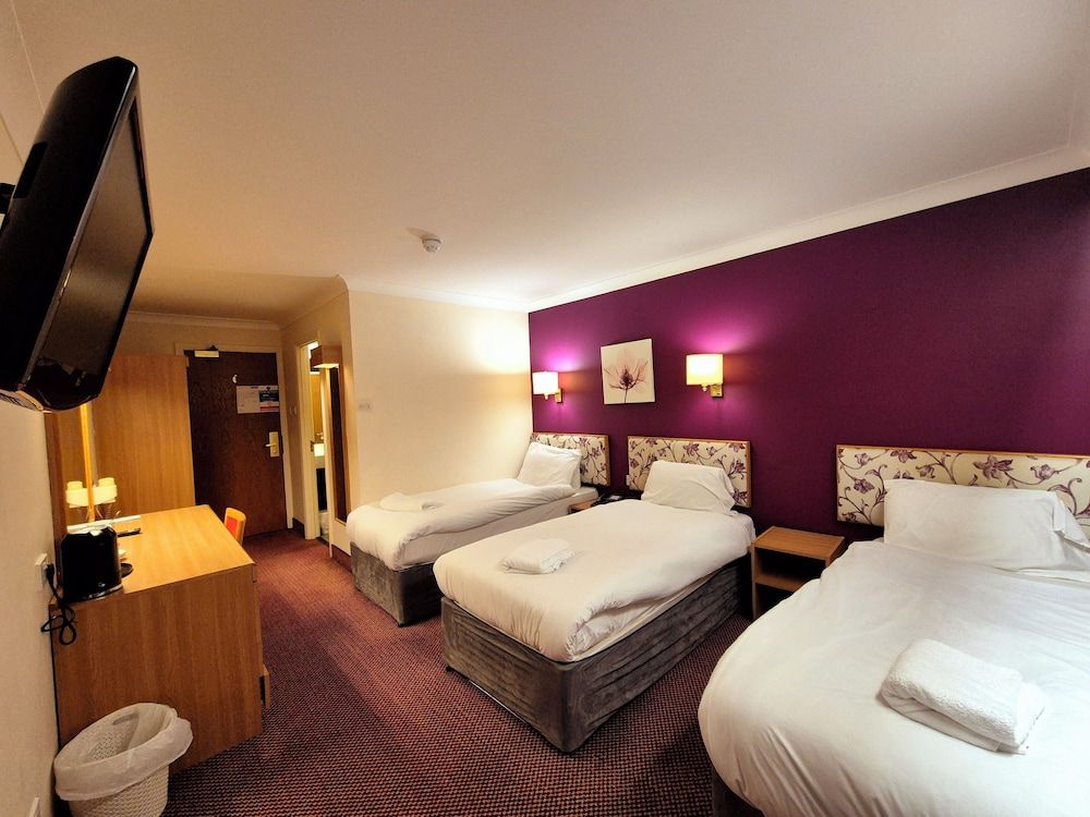 Supreme Inn Boston Standard Triple Room 5