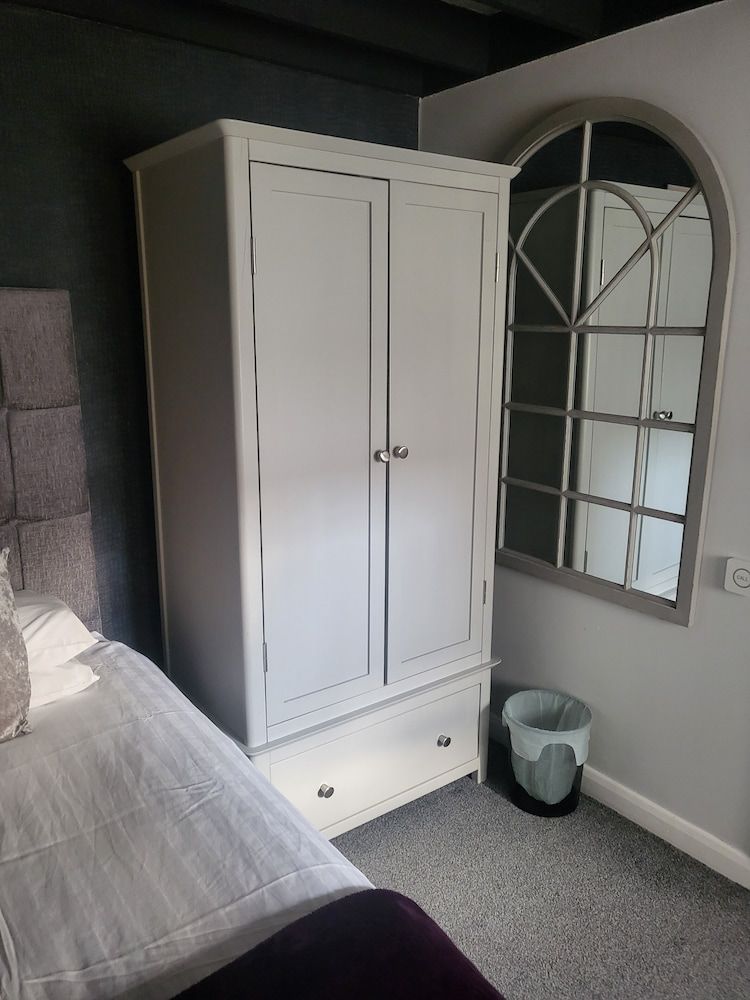 Watton By Verve Classic Twin Room 8