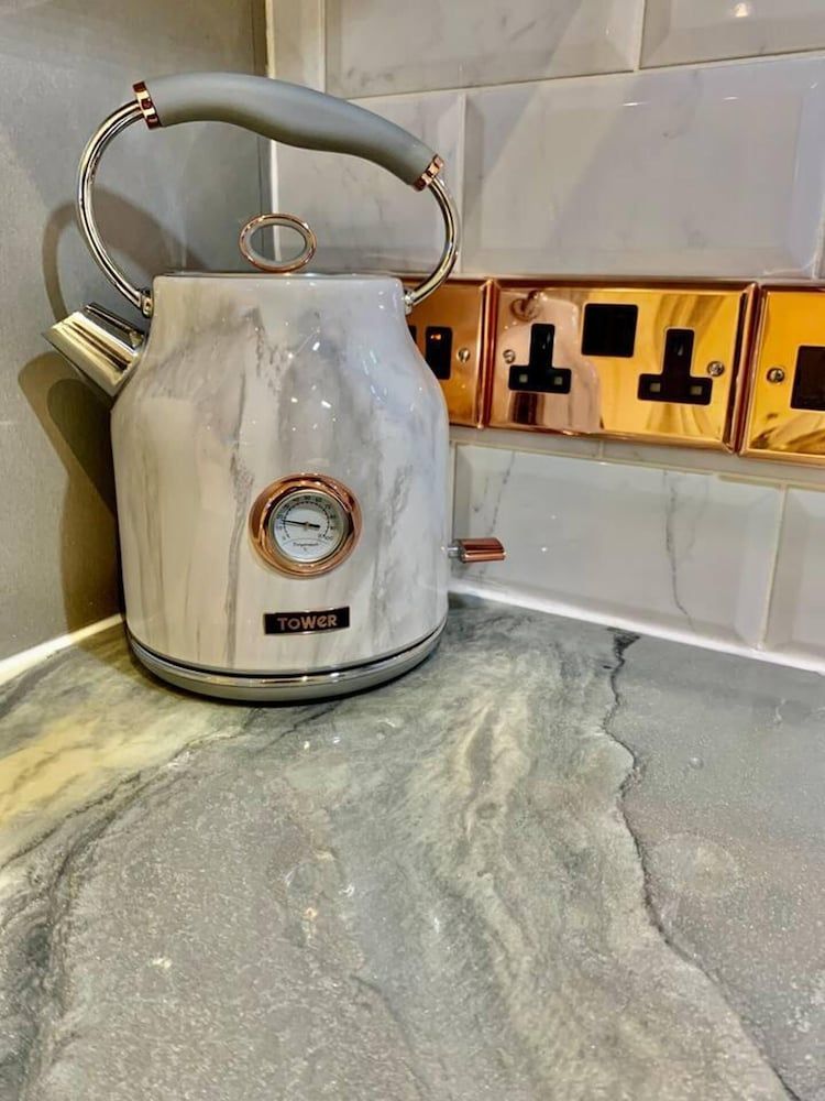 Lavish, The Marble Apartment