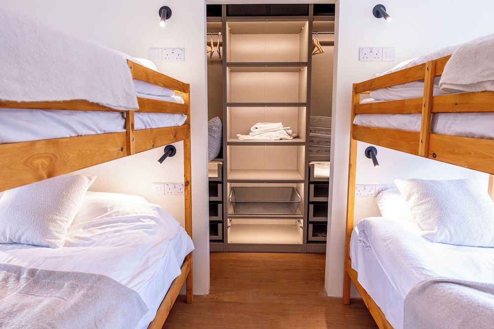 Family House, Multiple Beds