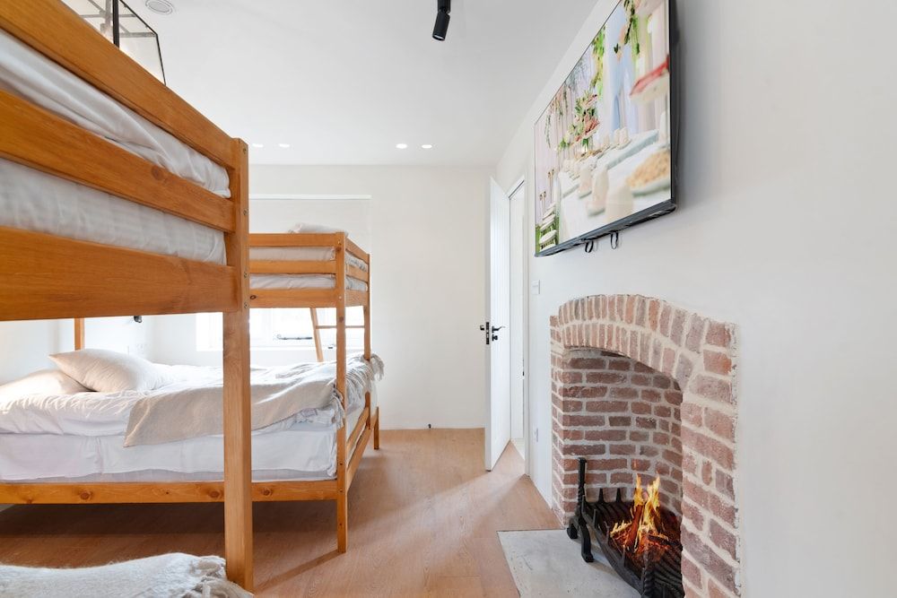 Family House, Multiple Beds