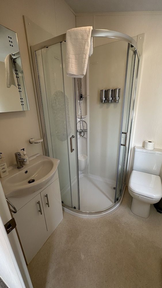 Escape Holidays Limited Luxury Mobile Home 7