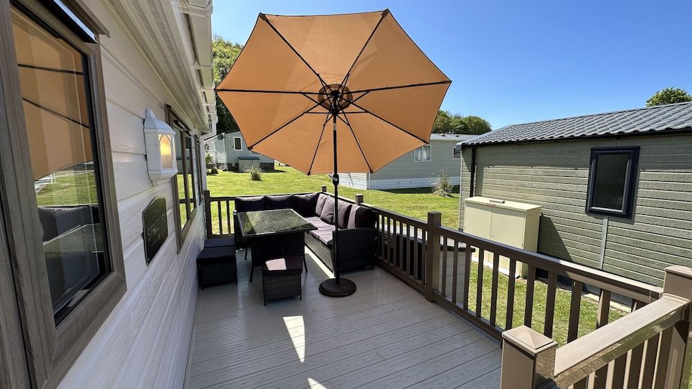 Escape Holidays Limited Luxury Mobile Home 4