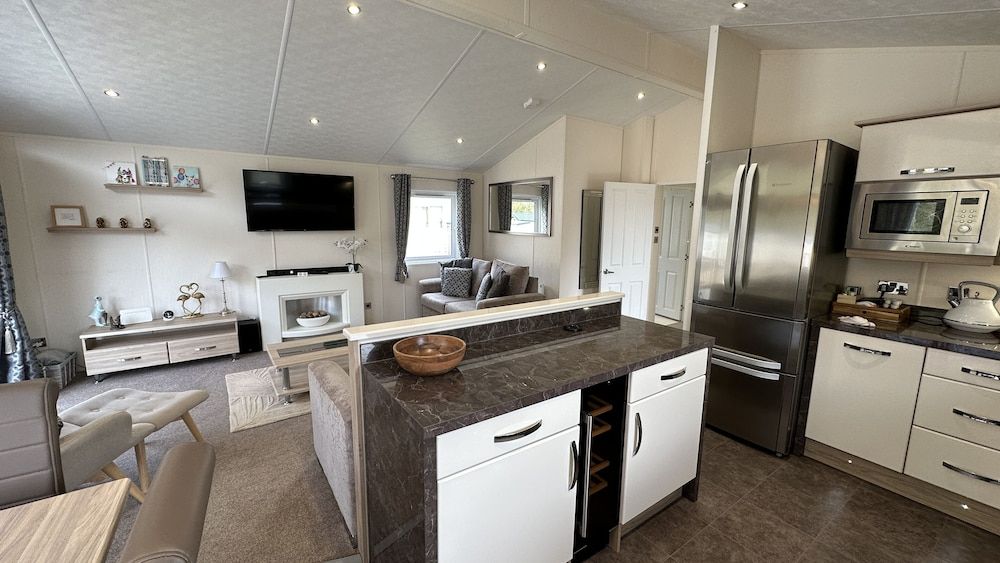 Escape Holidays Limited Luxury Mobile Home 10