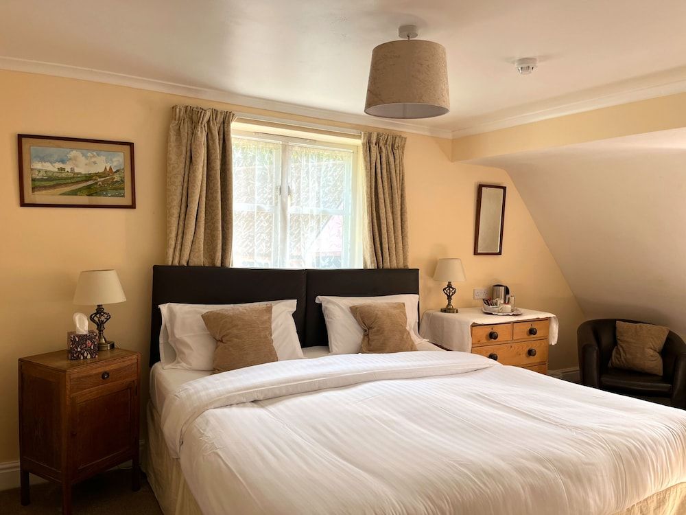 Standard Double or Twin Room, Ensuite