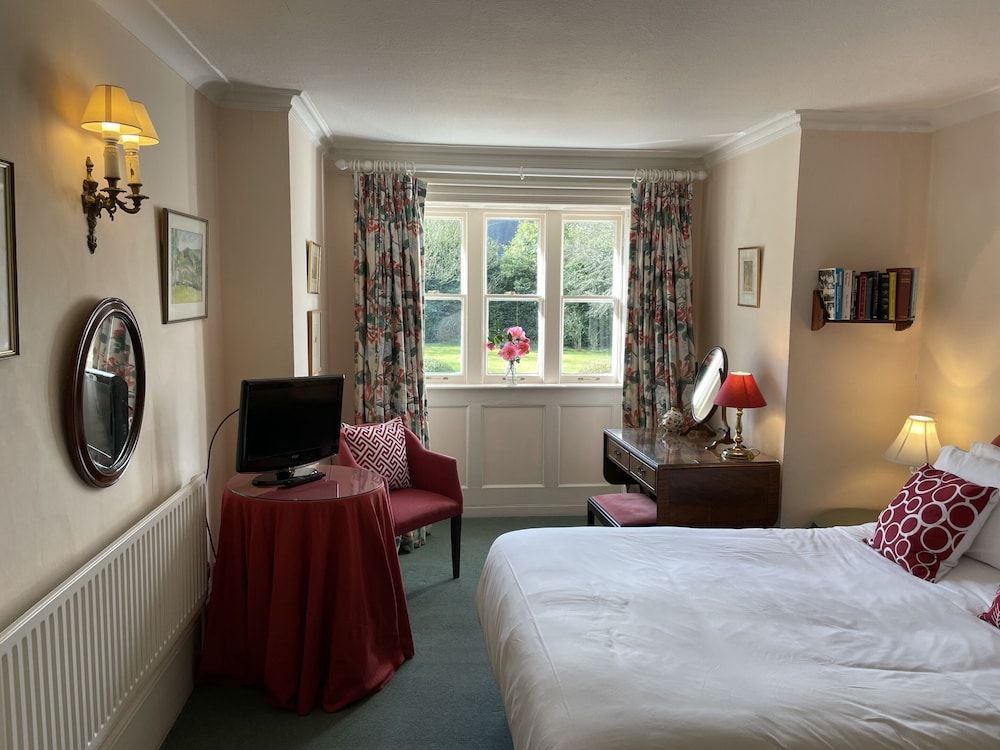 Langrish House Standard Double Room 9